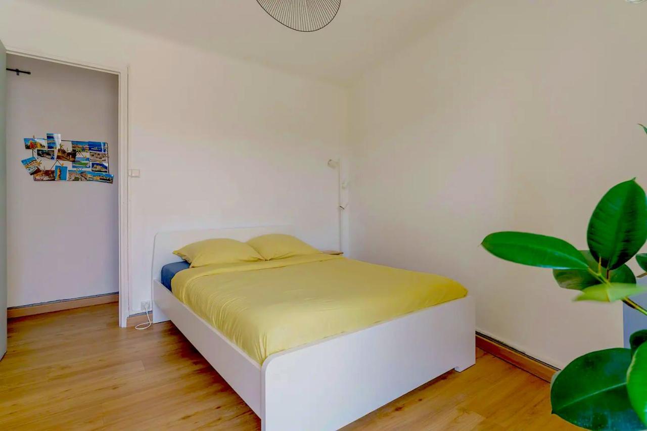 Appartement entièrement rénové, ensoleillé, à 3mn de la Gare St Charles, avec la vue sur Notre-Dame de la Garde Marselha Exterior foto